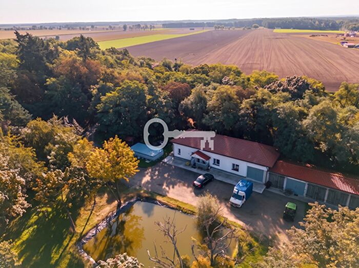 Dom 3-pokojowy na sprzedaż, Luciny