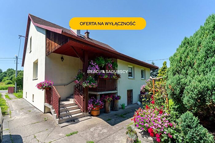 Dom 3-pokojowy na sprzedaż, Rzozów