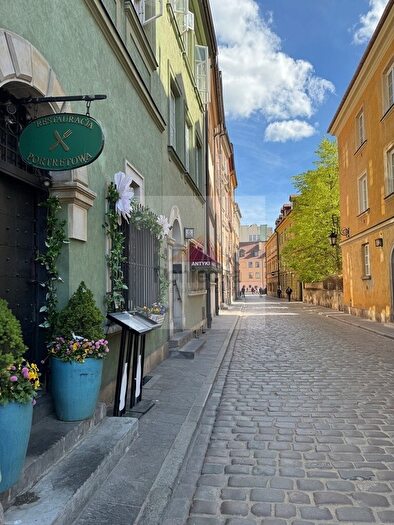 Mieszkanie 3-pokojowe na sprzedaż, Warszawa – Piwna