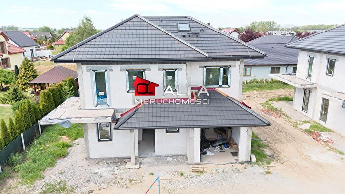 Dom 4-pokojowy na sprzedaż, Świdnica
