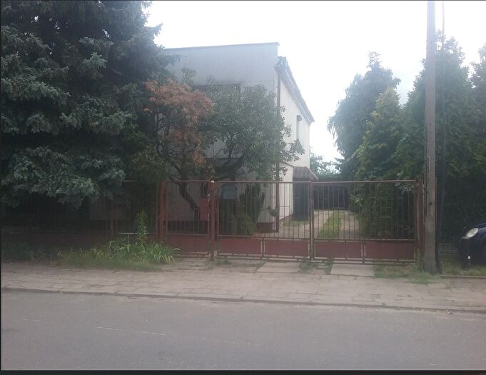 Dom 6-pokojowy na sprzedaż, Legnica – Rivoliego