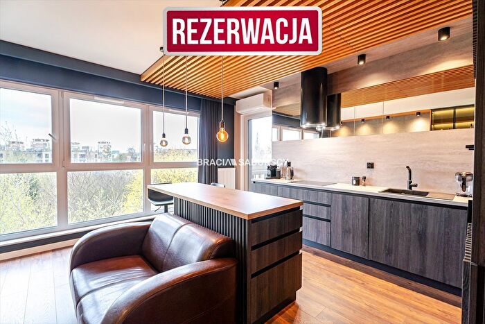 Mieszkanie 4-pokojowe na sprzedaż, Kraków – Lema