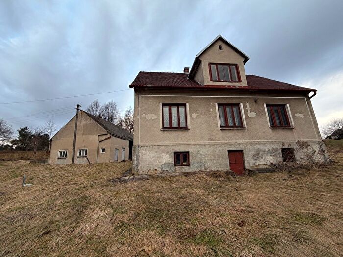Dom 3-pokojowy na sprzedaż, Czechówka