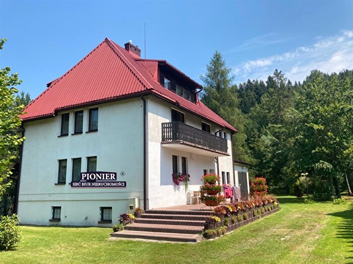 Dom 7-pokojowy na sprzedaż, Brenna