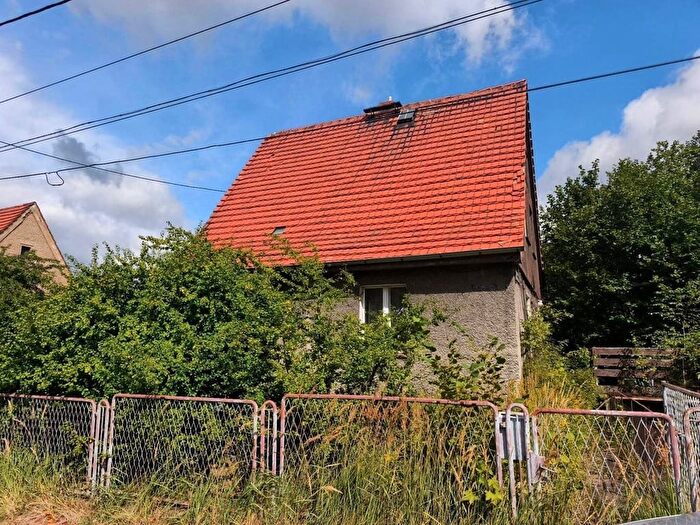 Dom 4-pokojowy na sprzedaż, Wałbrzych