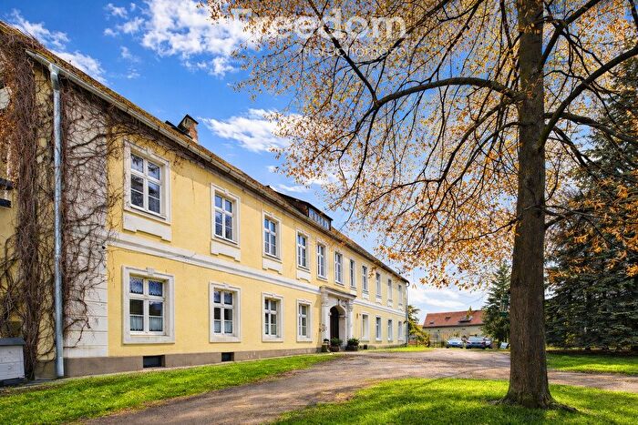 Dom 18-pokojowy na sprzedaż, Krasna Góra