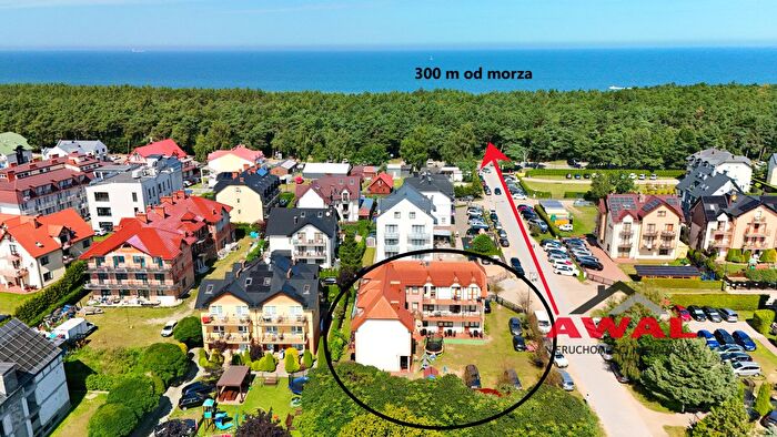 Dom 18-pokojowy na sprzedaż, Karwia