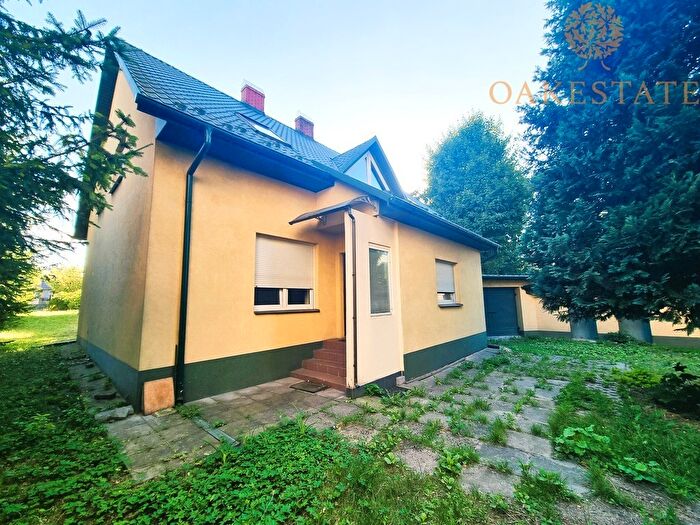 Dom 3-pokojowy na sprzedaż, Jędrzejów