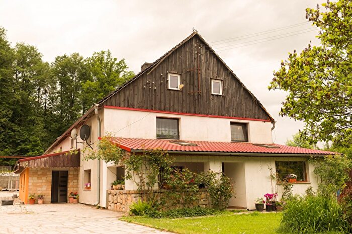 Dom 8-pokojowy na sprzedaż, Żeliszów