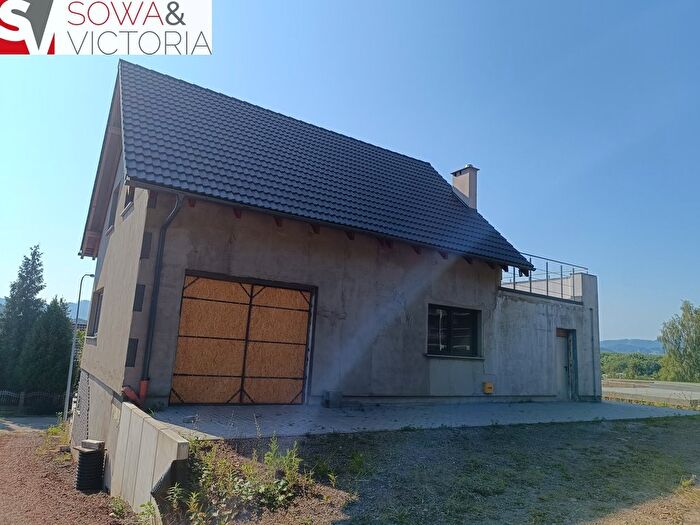 Dom 6-pokojowy na sprzedaż, Wałbrzych