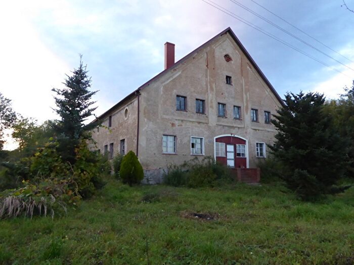 Dom 5-pokojowy na sprzedaż, Mników