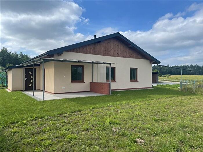 Dom 3-pokojowy na sprzedaż, Polanów