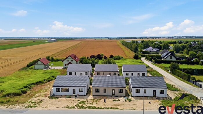 Dom 4-pokojowy na sprzedaż, Dąbrowa