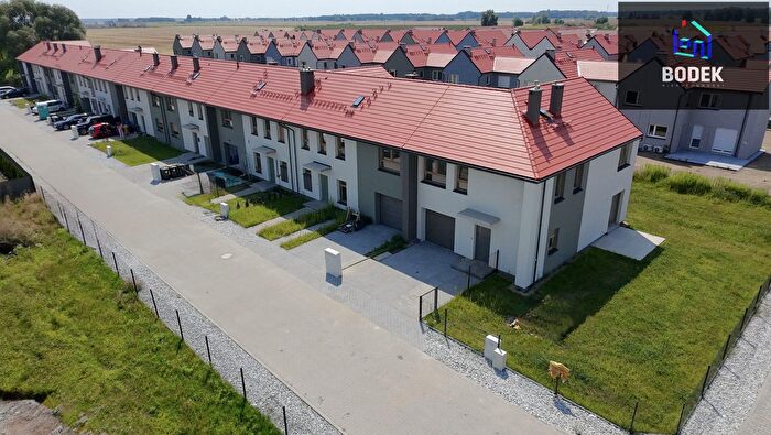 Dom 4-pokojowy na sprzedaż, Dobrzykowice