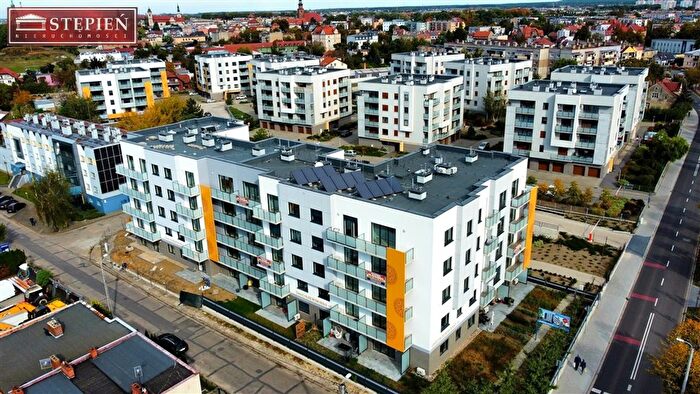 Mieszkanie 3-pokojowe na sprzedaż, Leszno