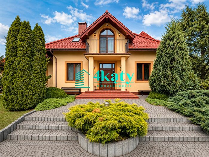Dom 7-pokojowy na sprzedaż, Zelków