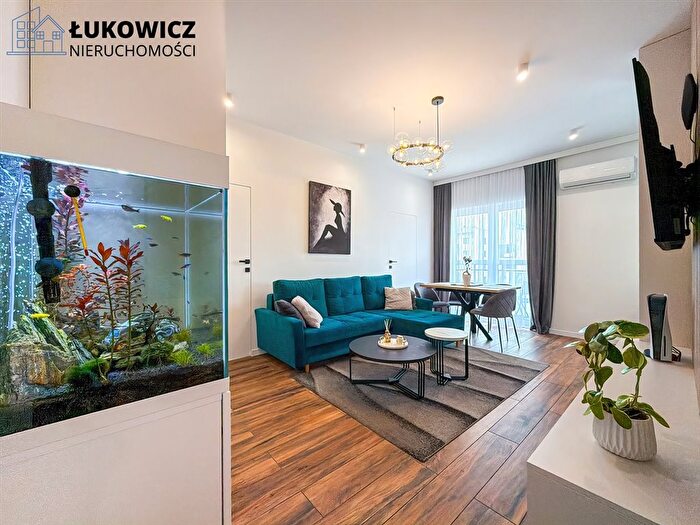 Mieszkanie 3-pokojowe na sprzedaż, Czechowice-Dziedzice