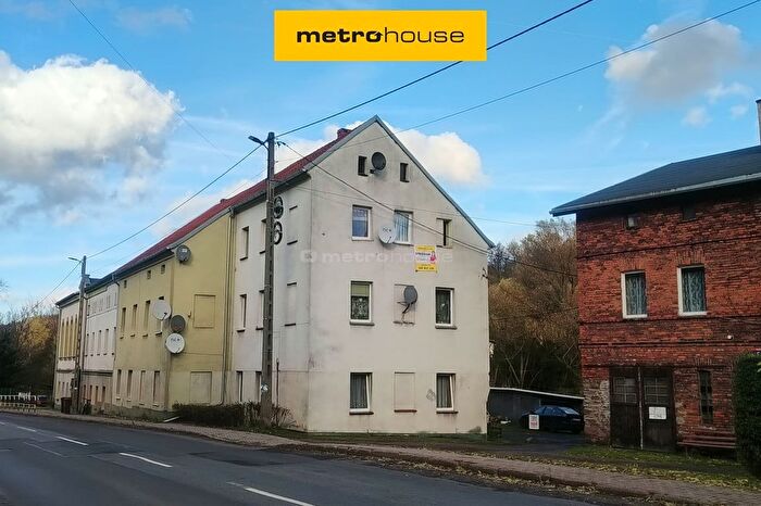 Mieszkanie 3-pokojowe na sprzedaż, Głuszyca Górna – Kłodzka