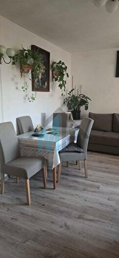 Mieszkanie 3-pokojowe na sprzedaż, Warszawa