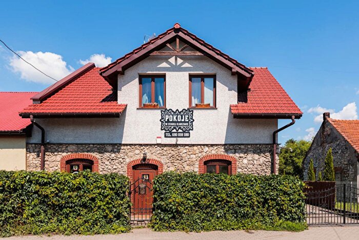Dom 9-pokojowy na sprzedaż, Liszki