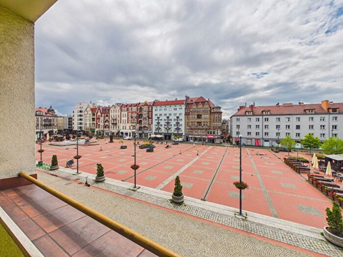 Mieszkanie 4-pokojowe na sprzedaż, Bytom – Rynek
