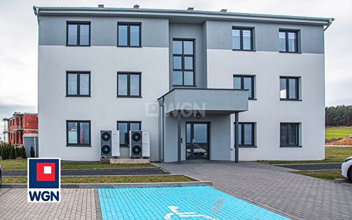 Mieszkanie 3-pokojowe na sprzedaż, Okmiany – centrum