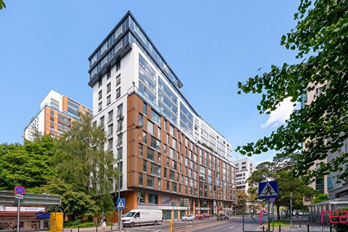 Mieszkanie 3-pokojowe do wynajęcia, Warszawa – Grzybowska