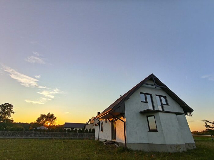 Dom 6-pokojowy na sprzedaż, Truskawiec