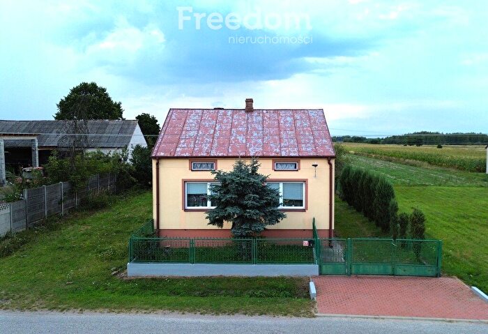 Dom 3-pokojowy na sprzedaż, Sobaków
