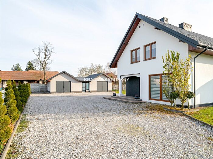 Dom 5-pokojowy na sprzedaż, Czernichów