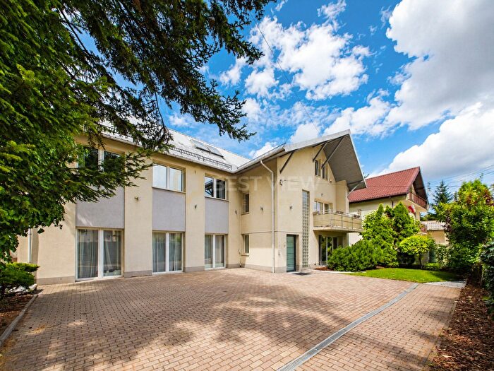 Dom 8-pokojowy na sprzedaż, Warszawa – Słupska