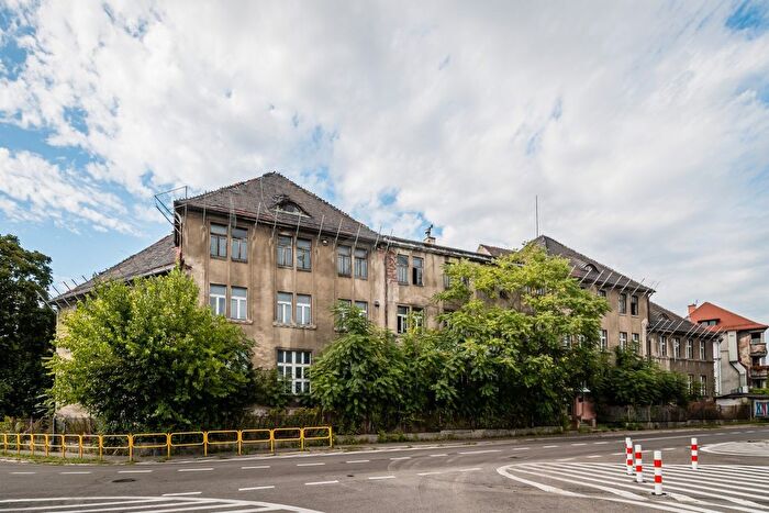 Dom 7-pokojowy na sprzedaż, Bytom