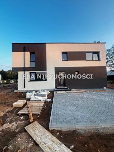 Dom 6-pokojowy na sprzedaż, Sowlany