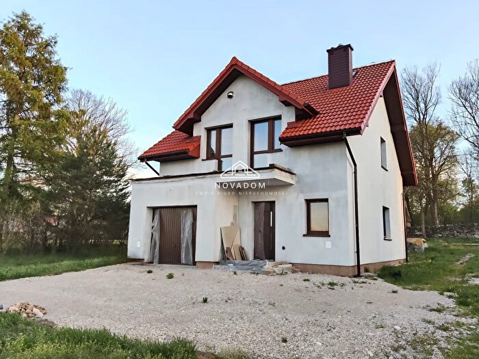 Dom 5-pokojowy na sprzedaż, Pierzchnianka