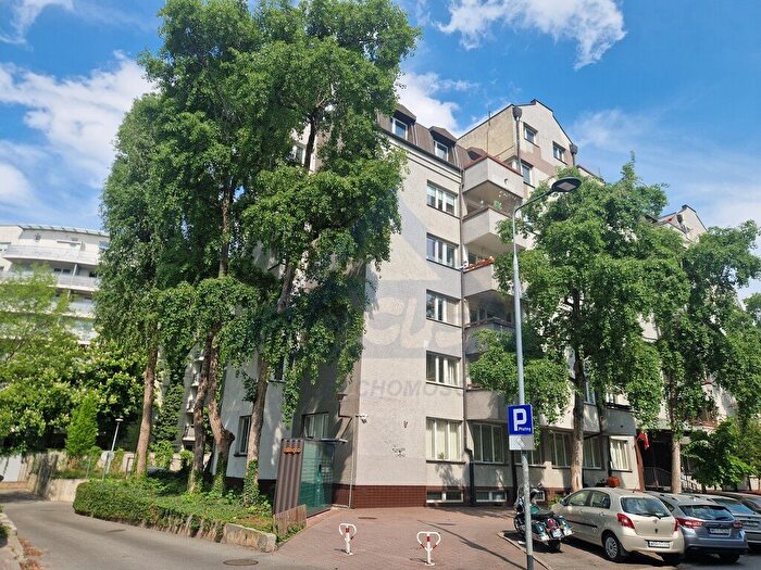 Mieszkanie 9-pokojowe na sprzedaż, Warszawa – Konduktorska