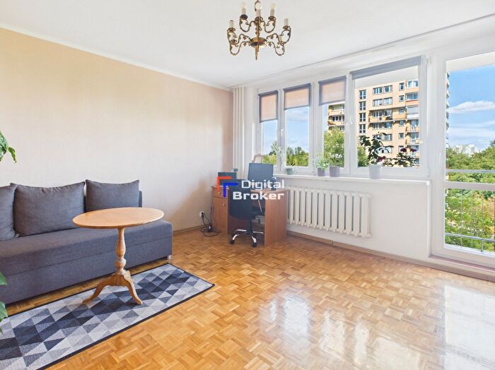 Mieszkanie 3-pokojowe na sprzedaż, Warszawa – Klaudyny