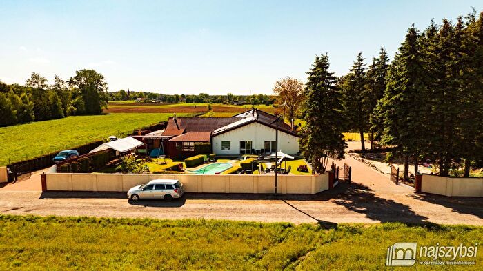 Mieszkanie 13-pokojowe na sprzedaż, Sieciemin