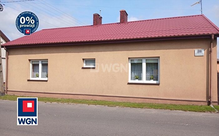 Dom 3-pokojowy na sprzedaż, Dobrów