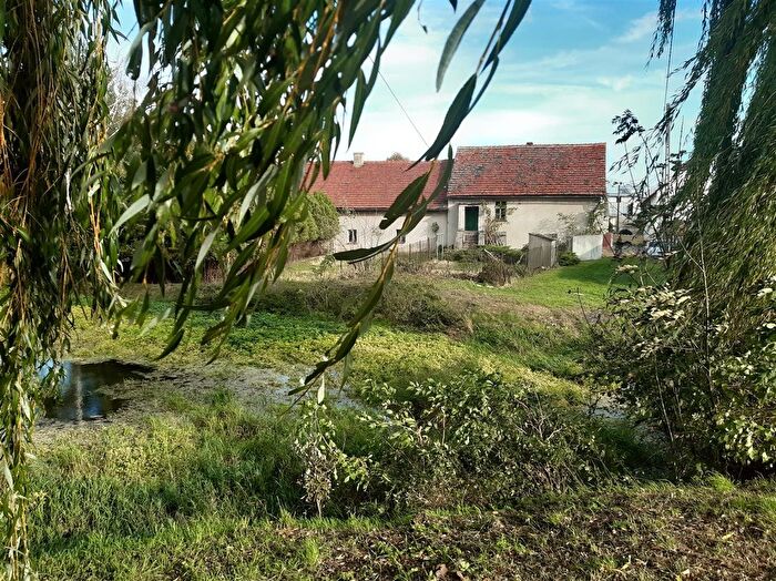 Dom 7-pokojowy na sprzedaż, Rożniątów