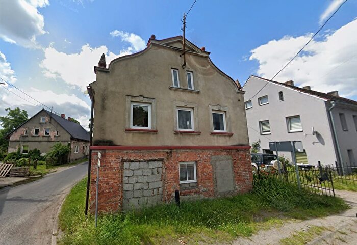 Dom 4-pokojowy na sprzedaż, Trzebnice – Pocztowa
