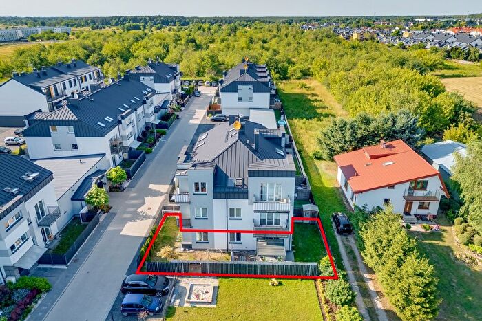 Mieszkanie 4-pokojowe na sprzedaż, Warszawa