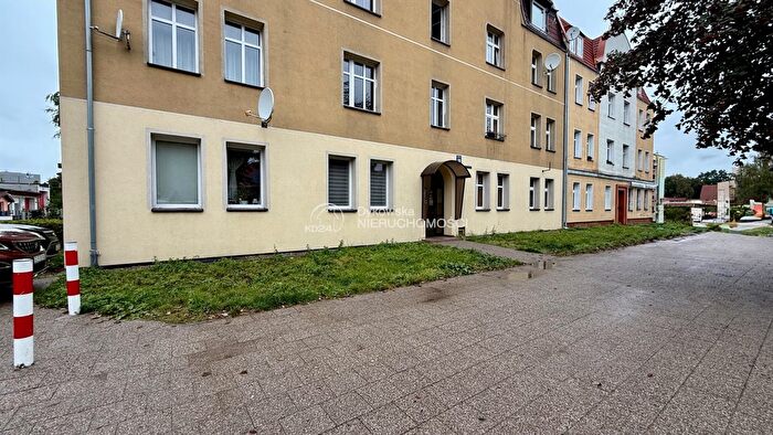 Mieszkanie 3-pokojowe na sprzedaż, Lębork
